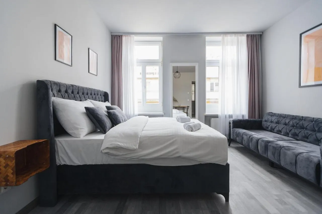 Malfatti Urban Oasis Apartment Vienna