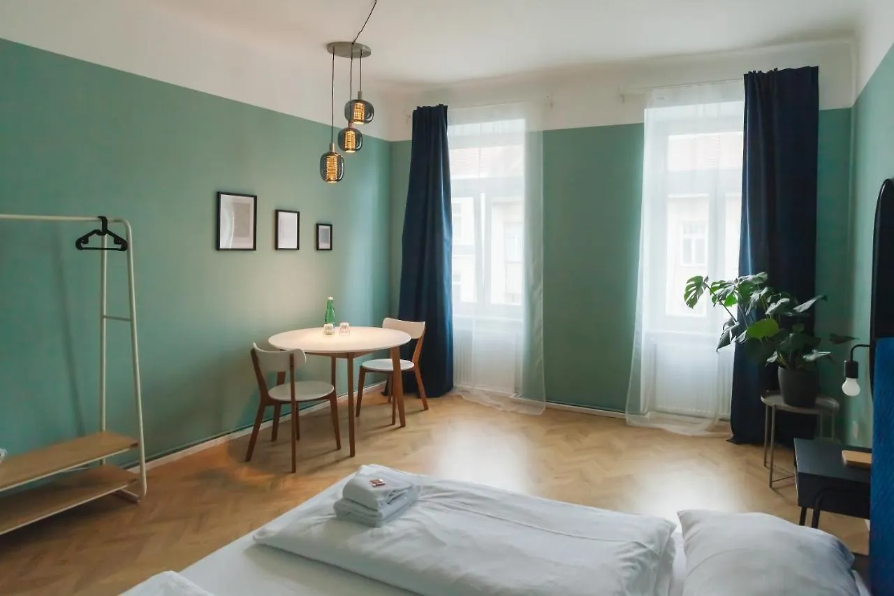 Malfatti Urban Oasis Apartment Vienna 0*,