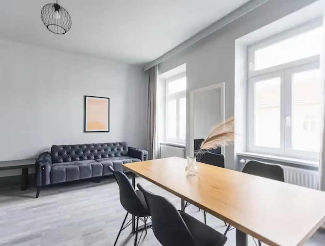 Malfatti Urban Oasis Apartment Vienna