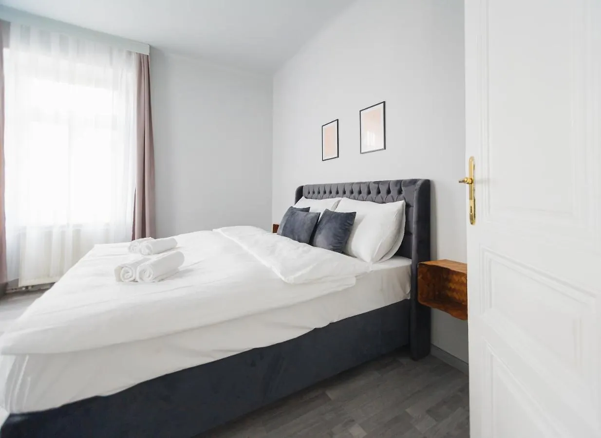 Malfatti Urban Oasis Apartment Vienna Austria