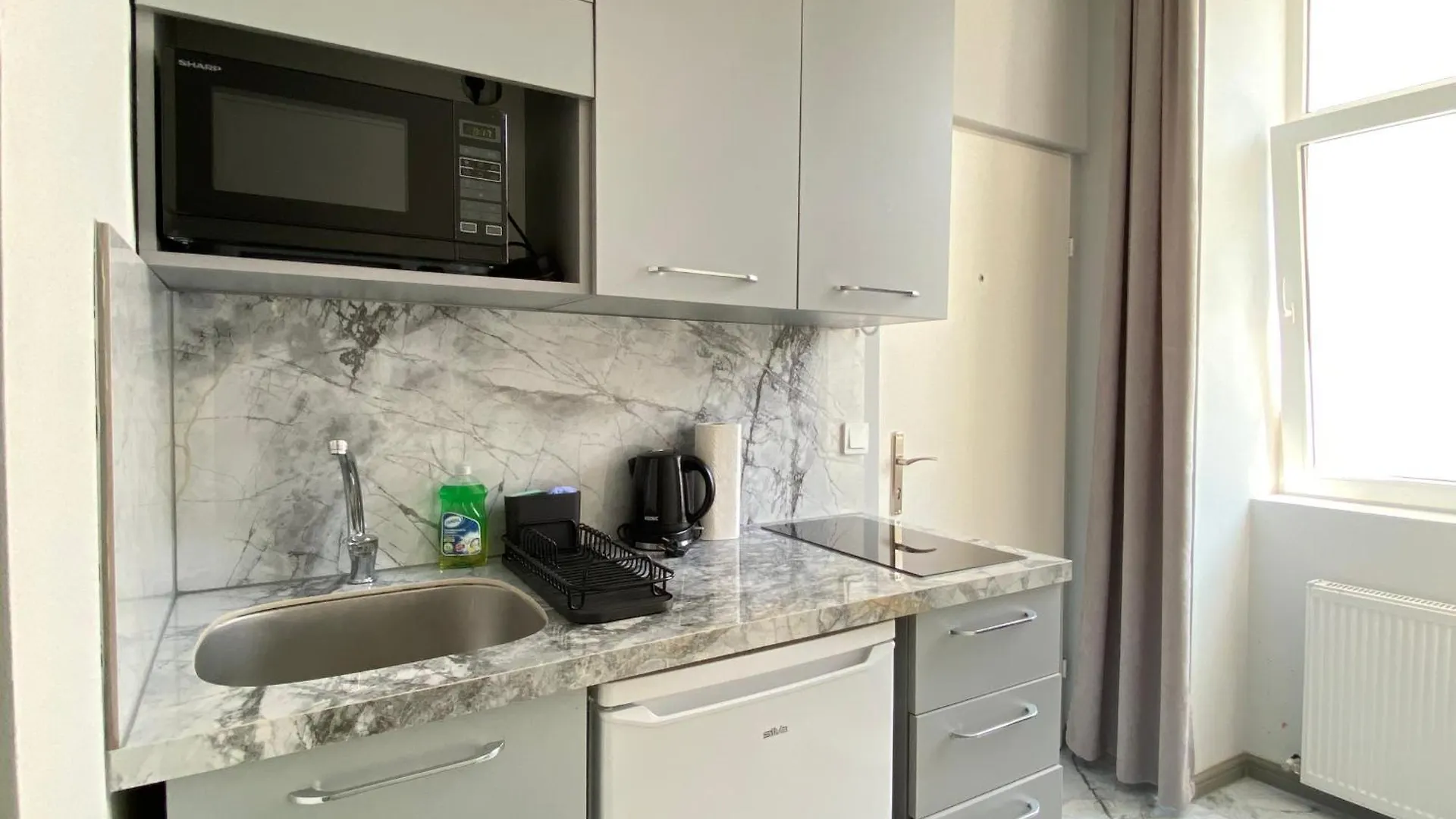 Malfatti Urban Oasis Apartment Vienna Austria