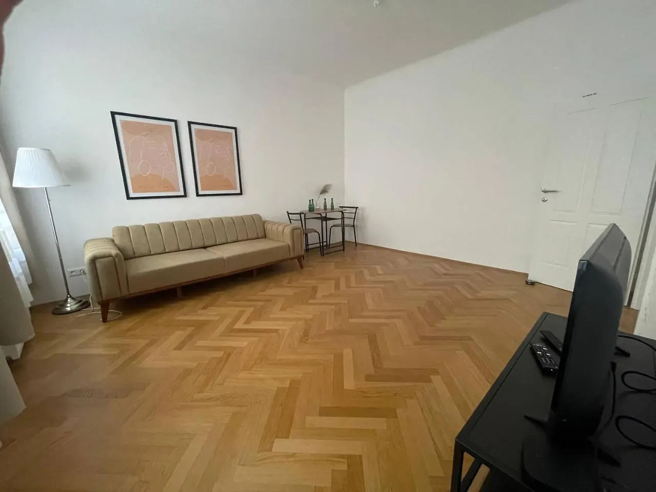 Malfatti Urban Oasis Apartment Vienna