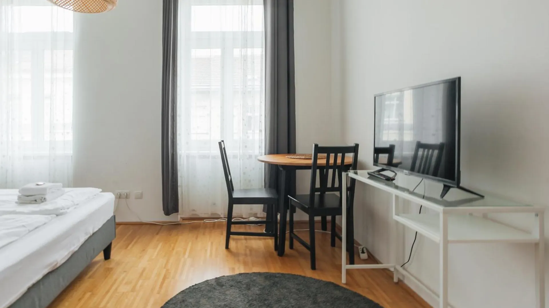 Malfatti Urban Oasis Apartment Vienna