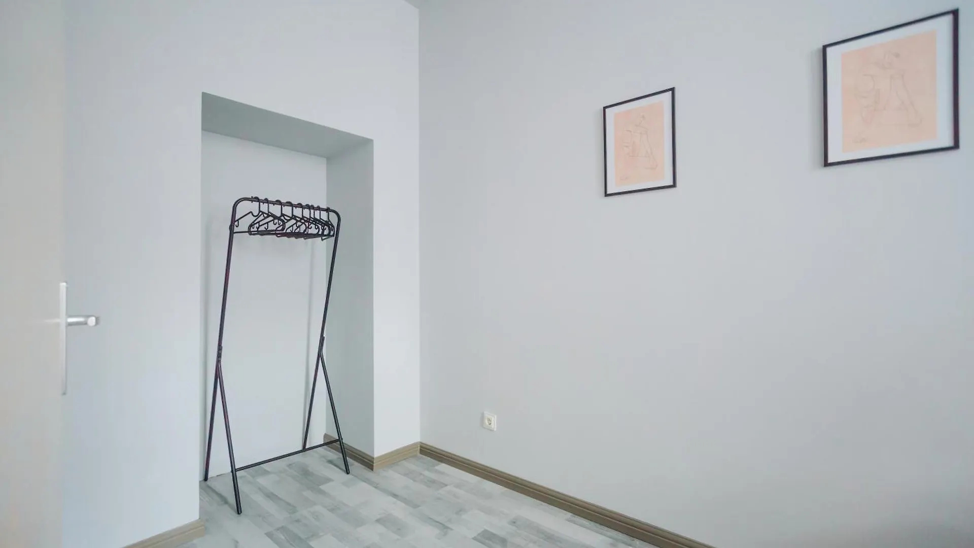 Malfatti Urban Oasis Apartment Vienna Austria